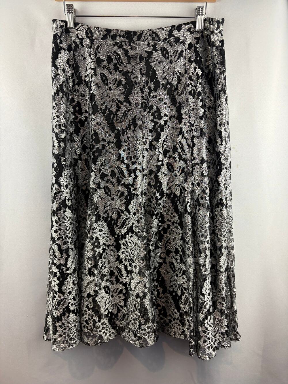 Women’s Chico’s Size 12 Black w/ Silver Florals Midi Skirt